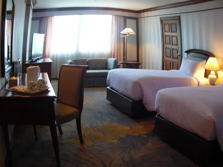Накхонситхаммарат: Twin Lotus Hotel