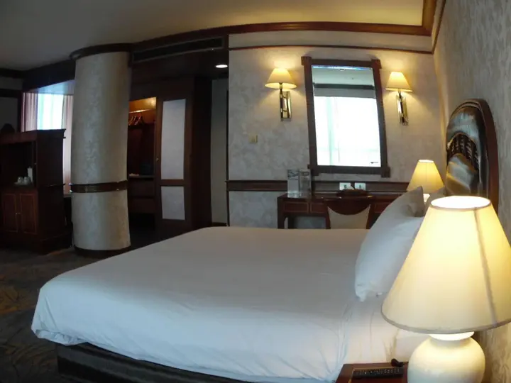 Накхонситхаммарат: Twin Lotus Hotel