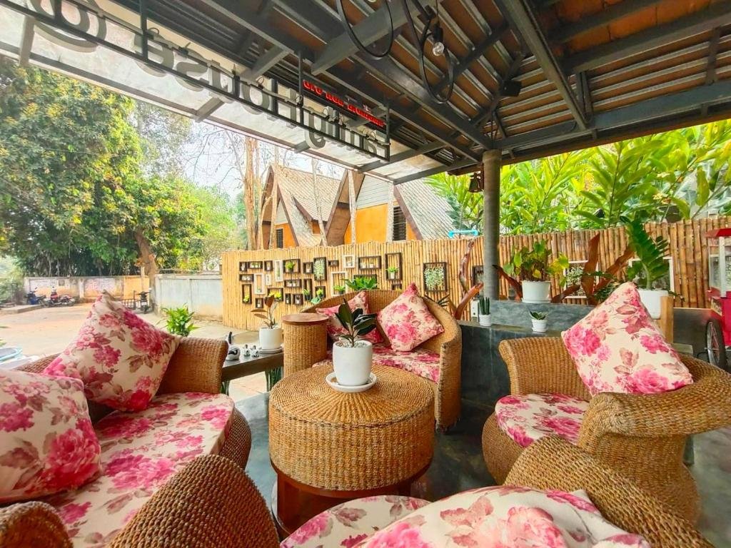 Паи: Family House at Pai