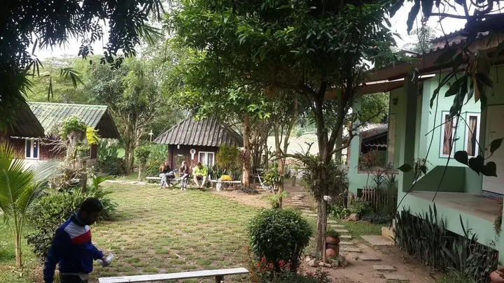 Паи: Rainbow House