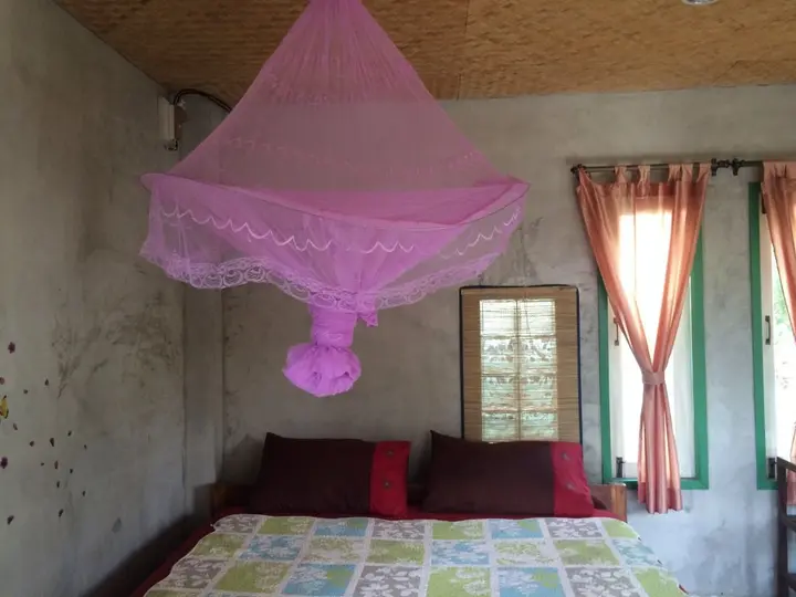 Паи: Rainbow House