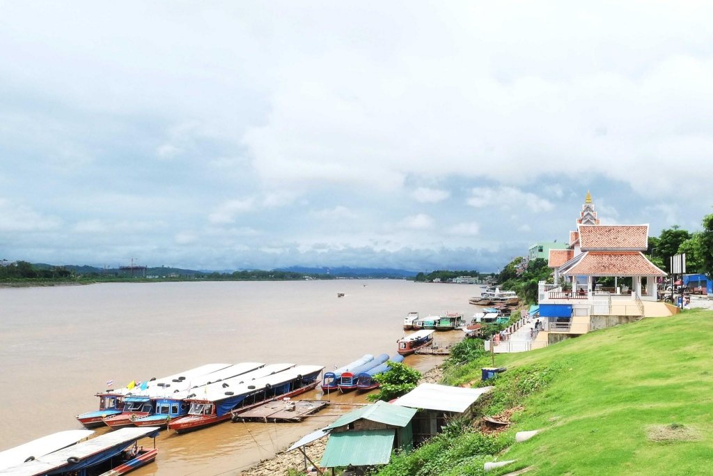 Чианг-Саен: Buakham Rim Khong