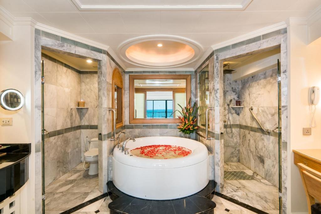 Паттайя: Royal Wing Suites & Spa Pattaya