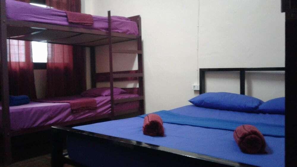 Бангкок: Yaya Guesthouse - Hostel