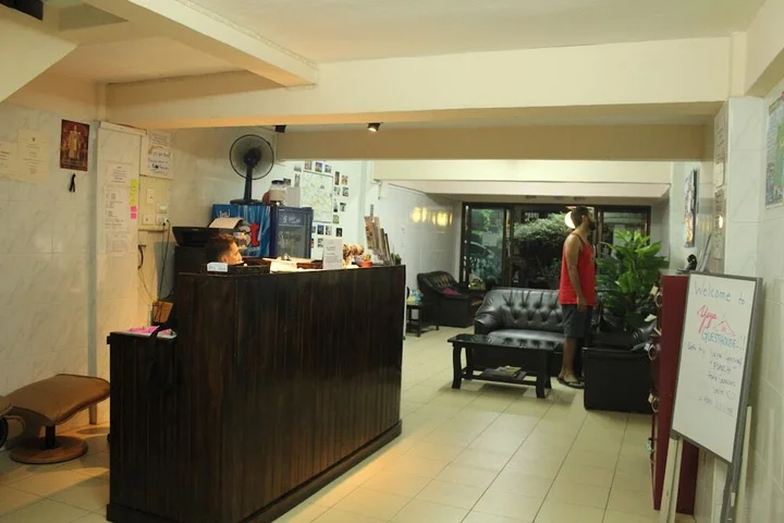 Бангкок: Yaya Guesthouse - Hostel