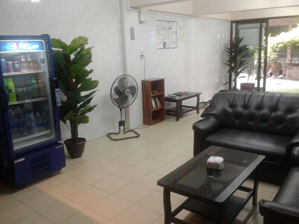Бангкок: Yaya Guesthouse - Hostel