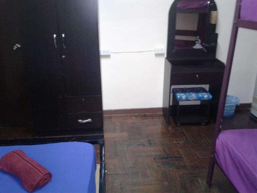 Бангкок: Yaya Guesthouse - Hostel