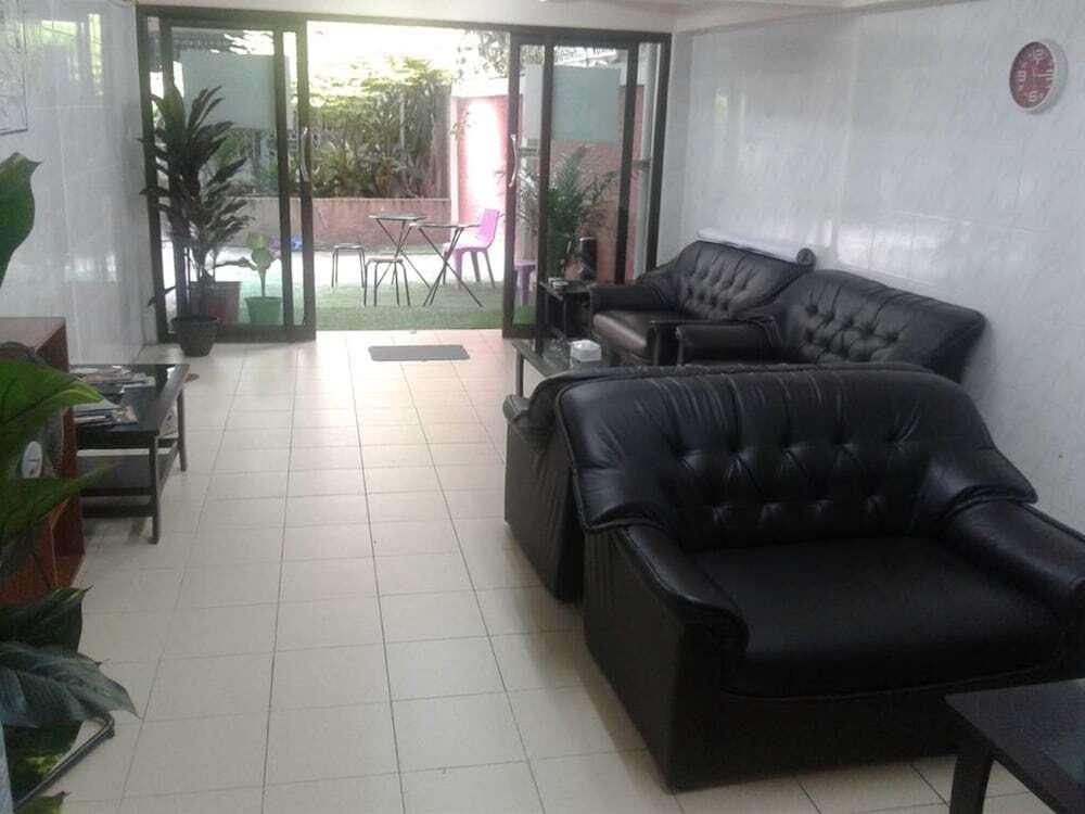 Бангкок: Yaya Guesthouse - Hostel