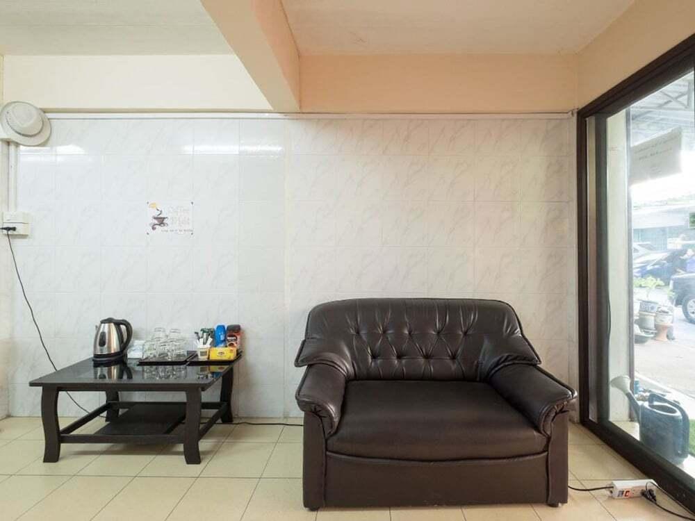 Бангкок: Yaya Guesthouse - Hostel