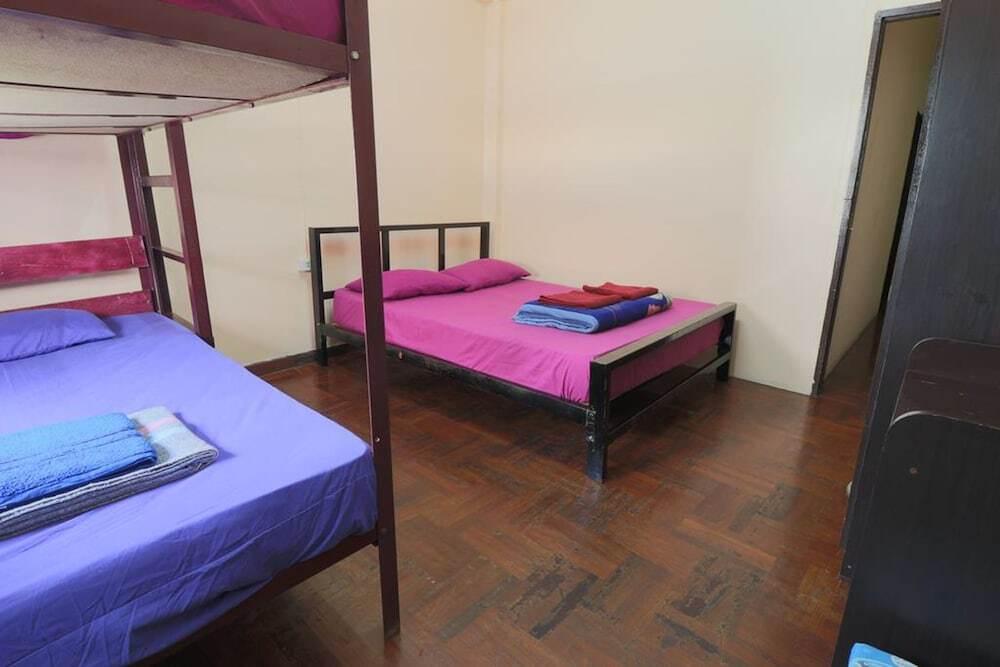 Бангкок: Yaya Guesthouse - Hostel