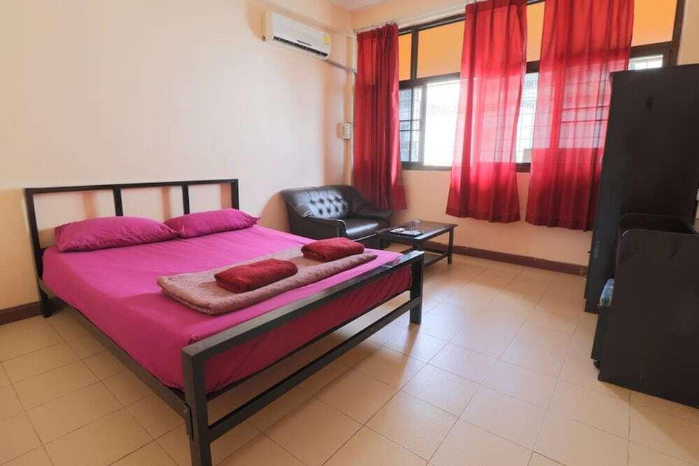Бангкок: Yaya Guesthouse - Hostel
