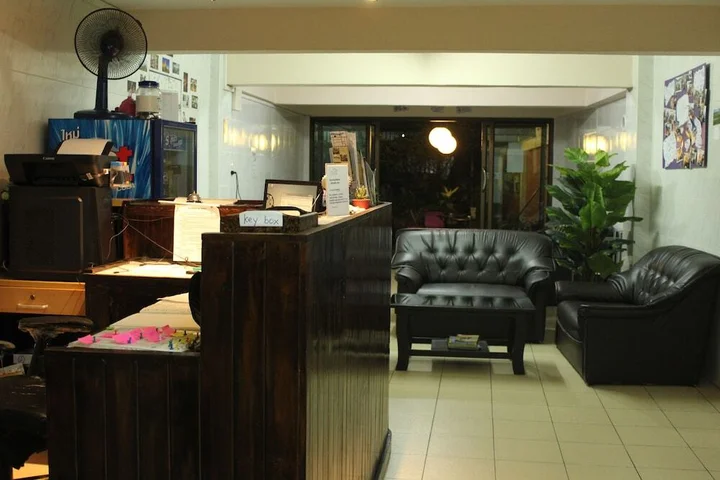 Бангкок: Yaya Guesthouse - Hostel