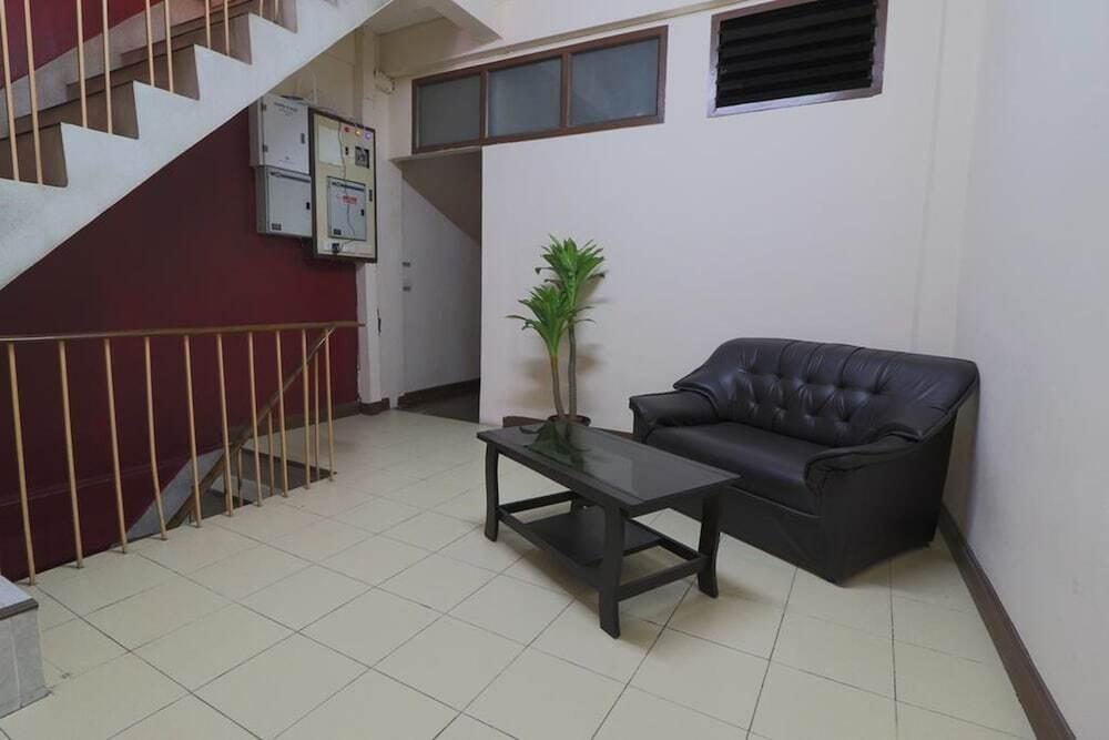 Бангкок: Yaya Guesthouse - Hostel