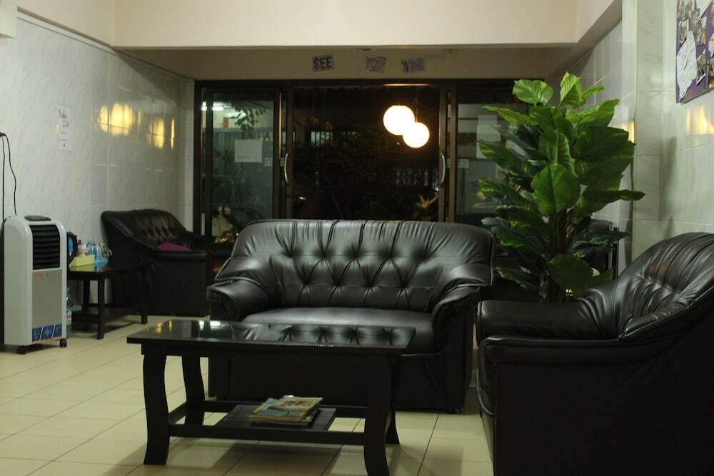 Бангкок: Yaya Guesthouse - Hostel