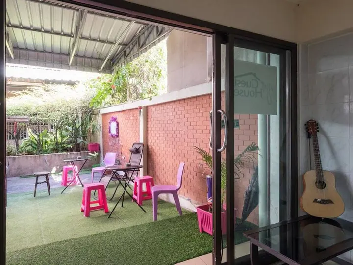 Бангкок: Yaya Guesthouse - Hostel