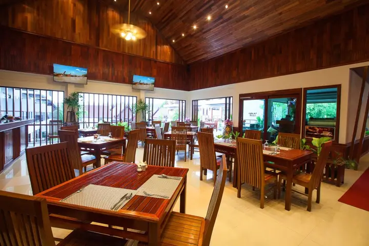 Howard Johnson by Wyndham Phuket Naiyang — фото 1