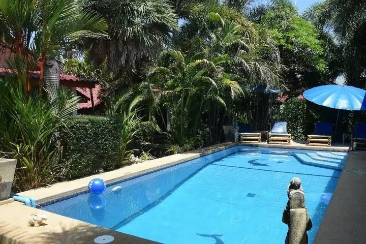 Муанг: Sanuk bungalows