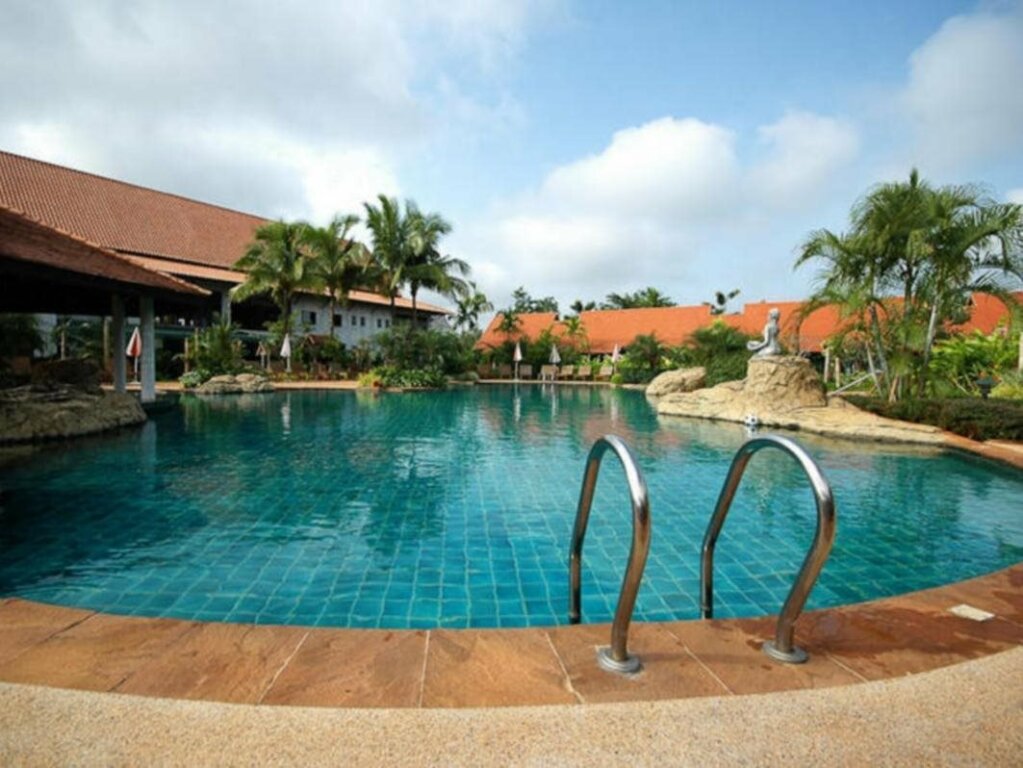 Чианграй: Golden Pine Resort