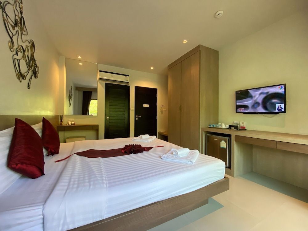 Кату: ZODIAC Seaview@Patong