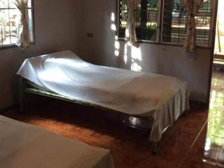 Сай Йок: Sam's Jungle Guesthouse