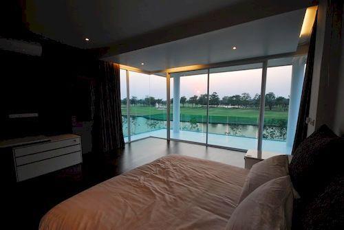 Банг Пхли: Aria Lake and Golf Villa