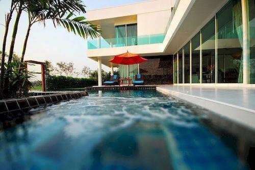 Банг Пхли: Aria Lake and Golf Villa