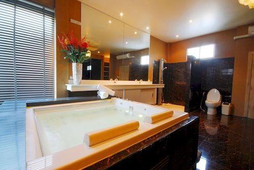 Банг Пхли: Aria Lake and Golf Villa