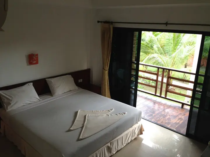 Ланта: Noble House Beach Resort