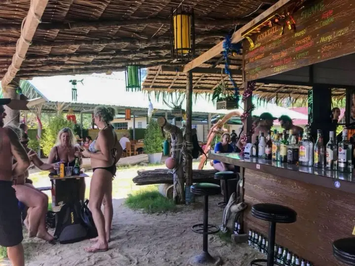 Ланта: Mermaid Beachfront Resort