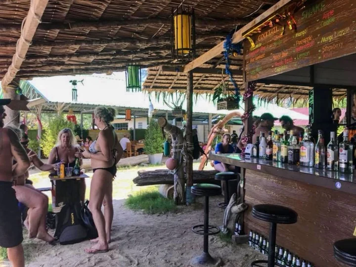 Ланта: Mermaid Beachfront Resort