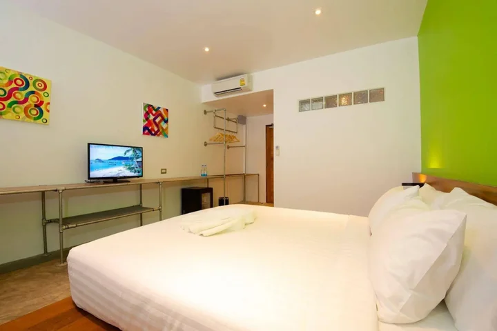 Остров Тау: Mint Hotel