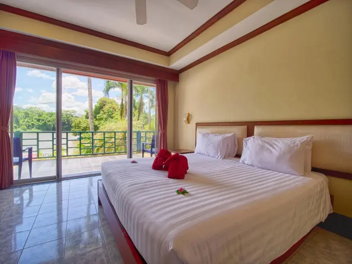 Кату: Serenity Lakeside Resort