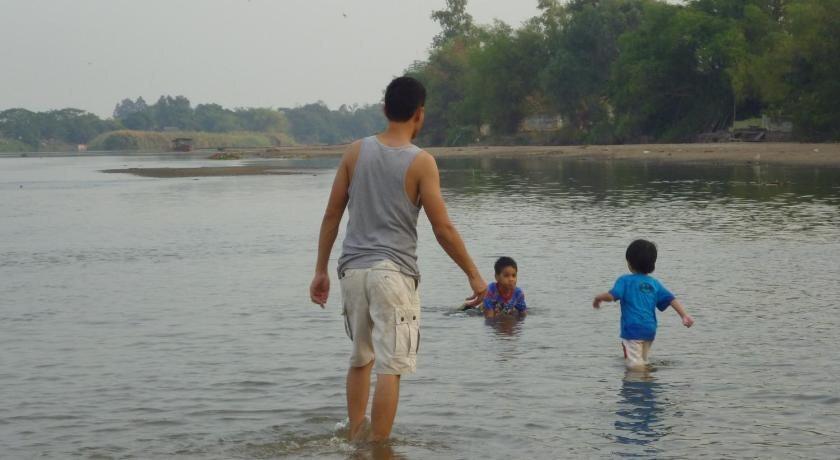 Исторический парк Kamphaeng Phet: Baan Din Baramee Resort