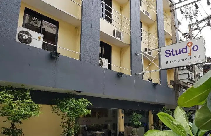 Бангкок: Studio Sukhumvit 18 by iCheck Inn