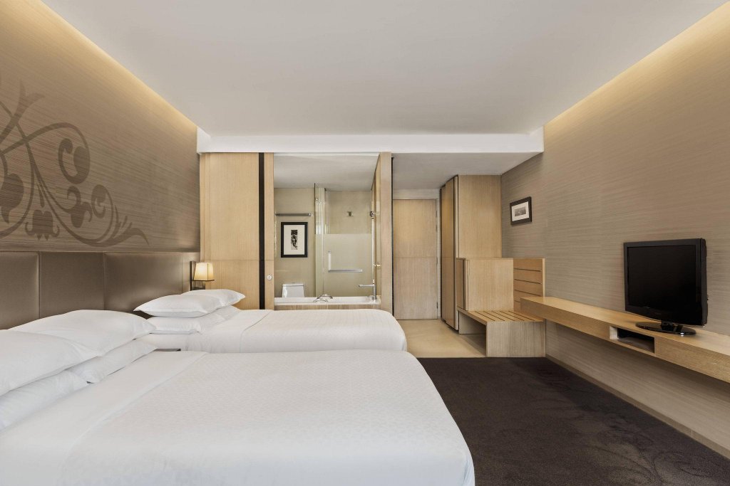 Бангкок: Four Points by Sheraton Bangkok, Sukhumvit 15