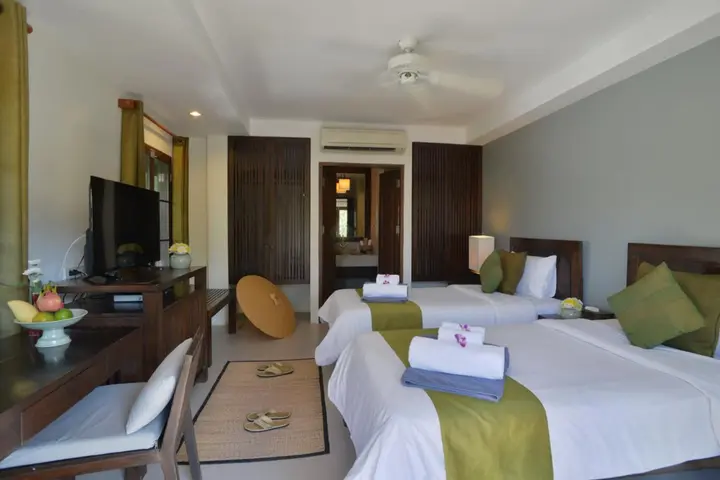 Паи: The Quarter Hotel
