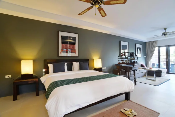 Паи: The Quarter Hotel