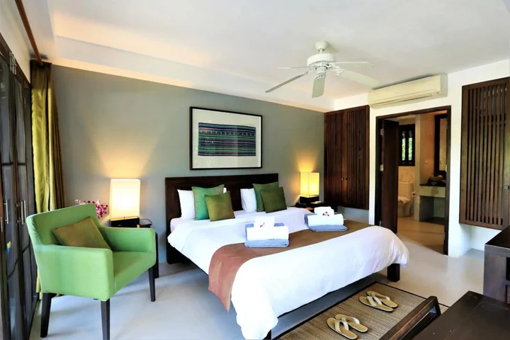 Паи: The Quarter Hotel