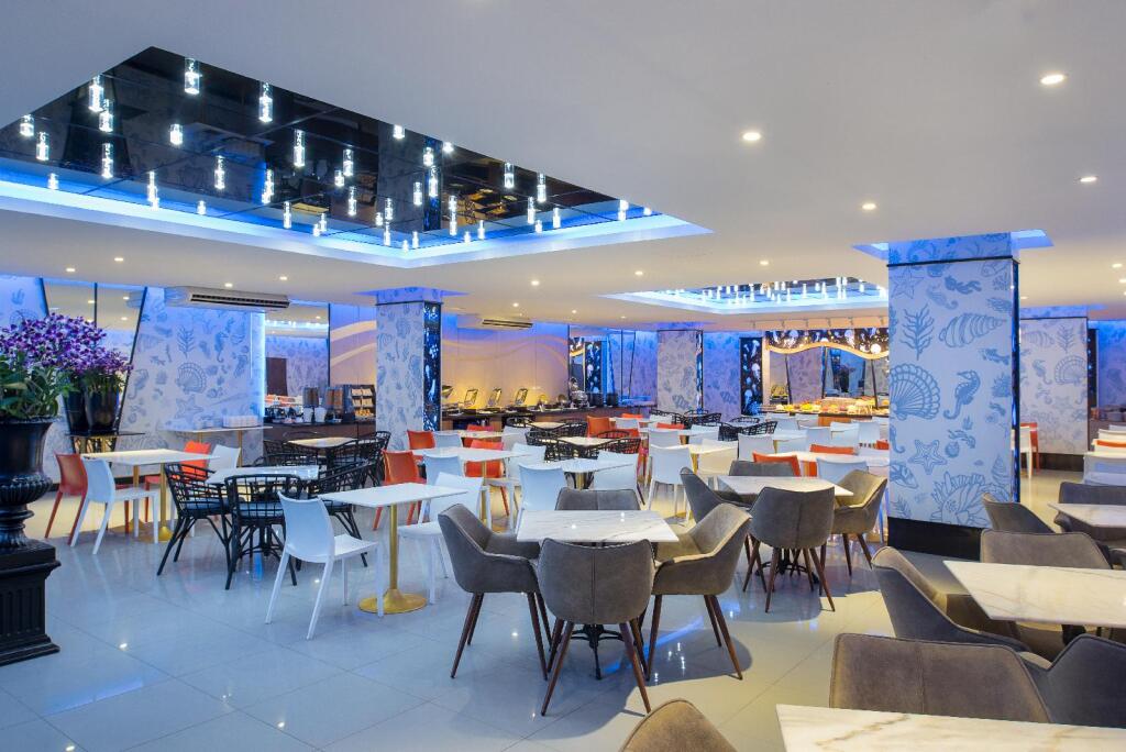 На Чом Тхиан: Rodina Beach Hotel