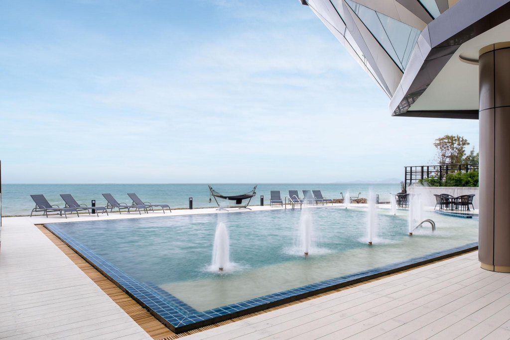 На Чом Тхиан: Rodina Beach Hotel