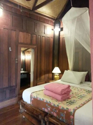 Тхаланг: Seapines Villa Liberg