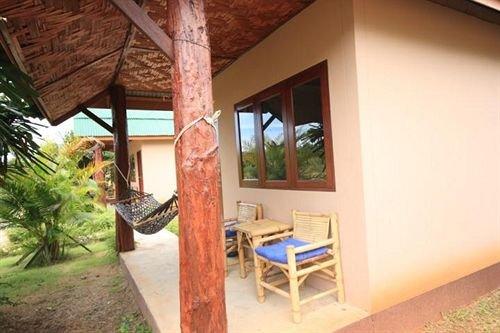 Краби: Amazon Bungalow