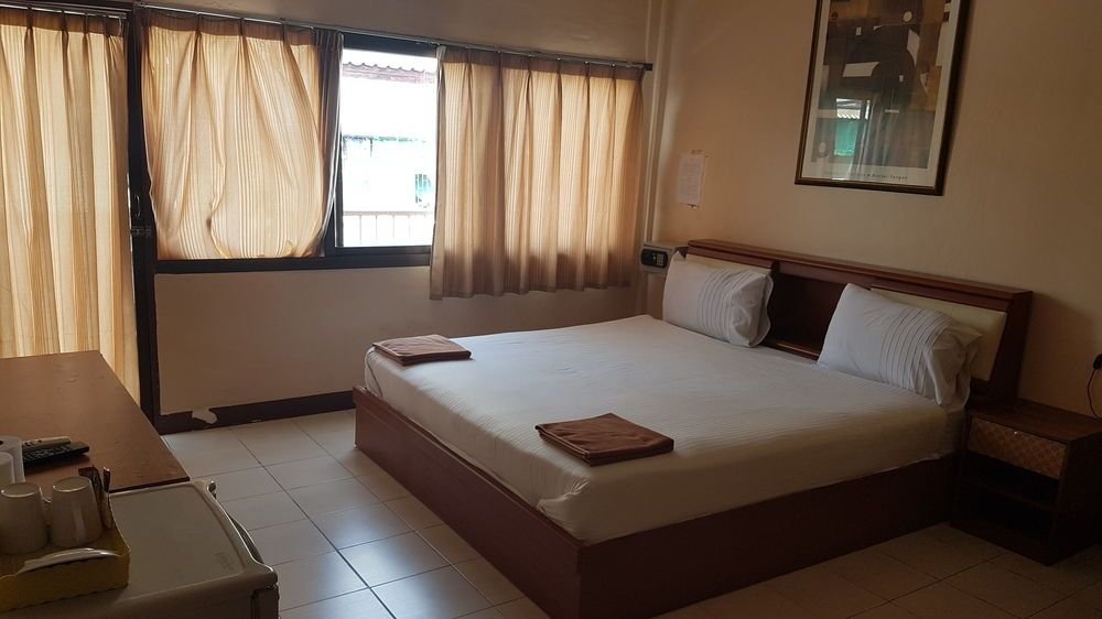 Sandman Hotel  Sports Bar — фото 5