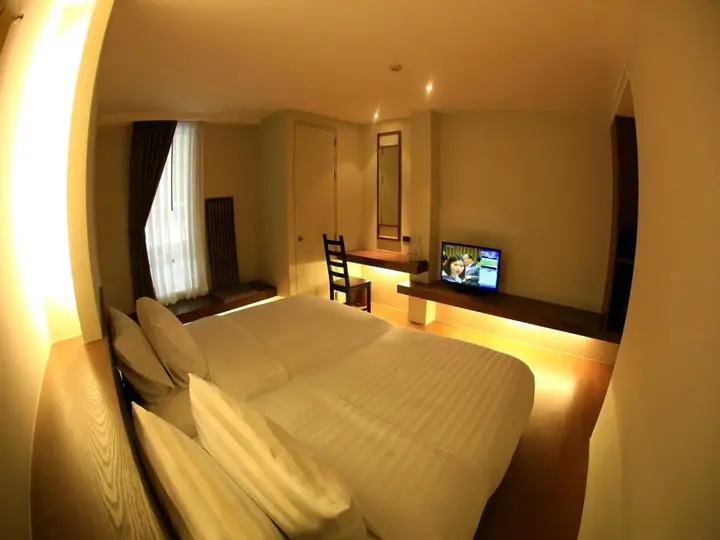 Бангкок: Silom One
