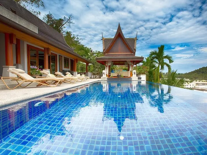 Тхаланг: Baan Surin Sawan