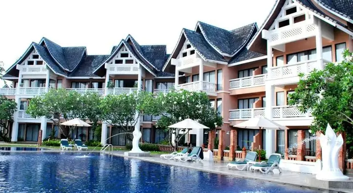 Тхаланг: Allamanda Townhome 1121