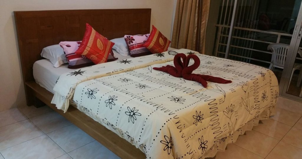 Кату: Sunshine Guesthouse