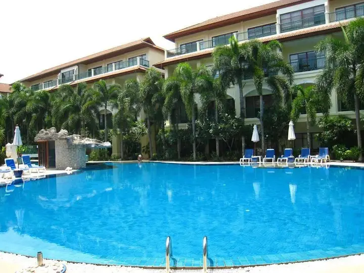 Тхаланг: Baan Puri Apartments