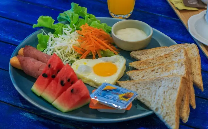 Кату: Frog House Bed & Breakfast
