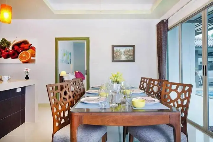 Тхаланг: Villa Naiyang